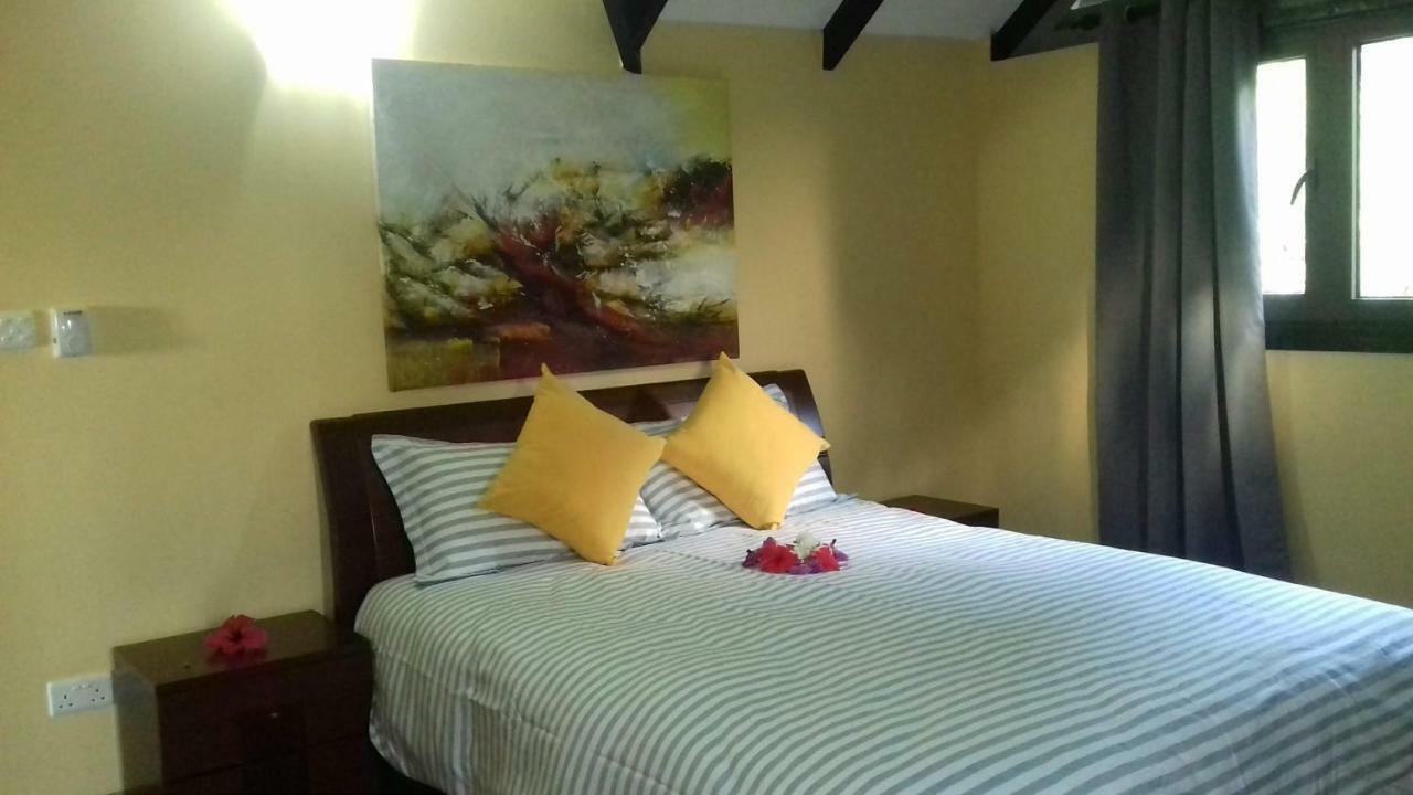 Shay Lyah Self Catering Appartement Victoria Buitenkant foto